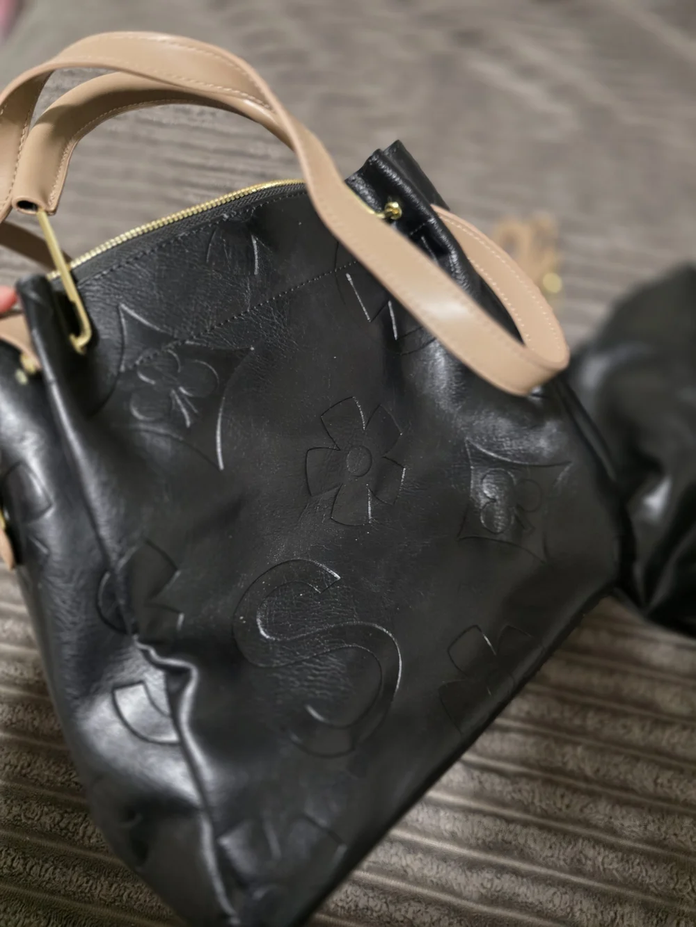 Black Tote Handbag with Beige Straps